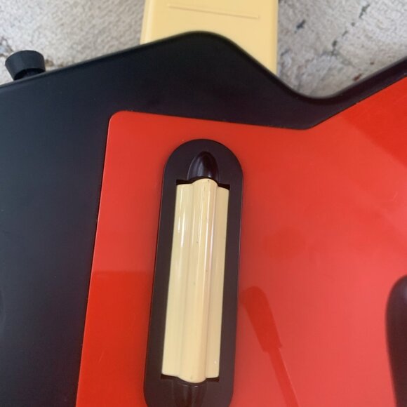 Lot of 2 Guitar Controllers Nyko Frontman Fender Stratocaster Rock Band UNTESTED - Picture 16 of 16